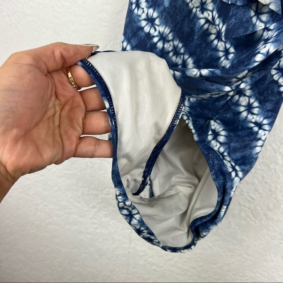 Victoria's Secret Swim Halter Top One Piece Tie Dye Swimsuit - Picture 5 of 10